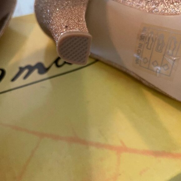 Go Max Adala Women's Size 7 Gold Sparkly Glitter Platform Pumps 5” Heels NEW - Picture 8 of 14